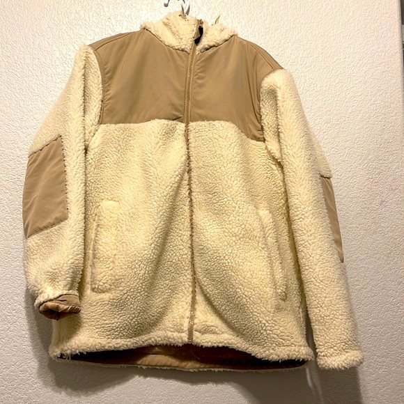 H&M Other - H&M Sherpa Jacket ( Medium )